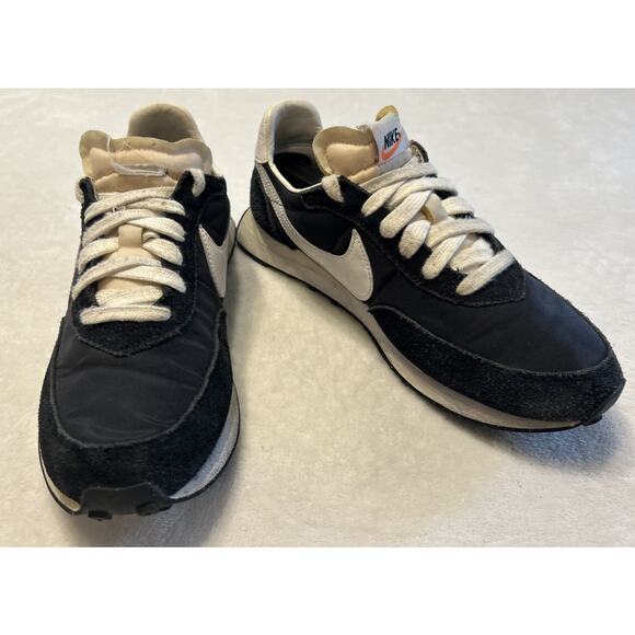 Nike Waffle Trainer 2 Size 7 Y Black White Running Shoes DC6477-001 Boy Youth - Picture 1 of 8